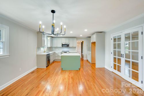 110 Scottsmoor Dr, Charlotte, NC, 28214-1148 | Card Image