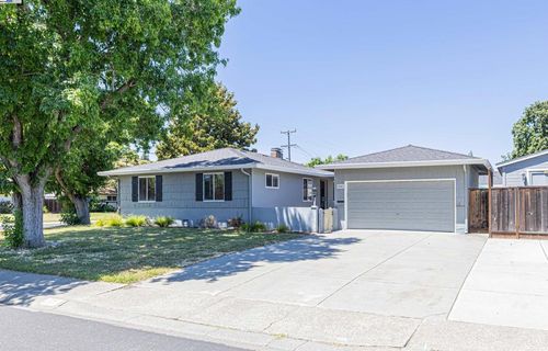 44 Duke Way, Pleasant Hill, CA, 94523-1522 | Card Image