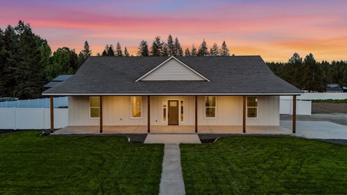 25720 N Yale Rd, Chattaroy, WA, 99003-8824 | Card Image