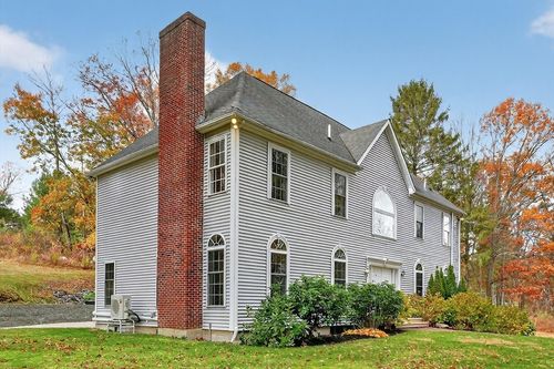 14 Pinehill Rd, Framingham, MA, 01701-8807 | Card Image