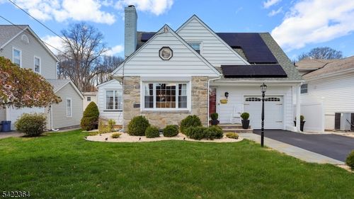 382 Huntington Rd, Union, NJ, 07083-7971 | Card Image