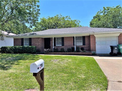 720 Chisholm Trl, Denton, TX, 76209-1013 | Card Image