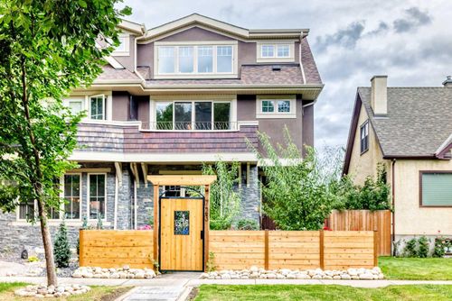 723 4 St Nw, Calgary, AB, T2N1P3 | Card Image