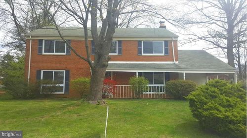 1745 Great Falls St, MCLEAN, VA, 22101-5457 | Card Image