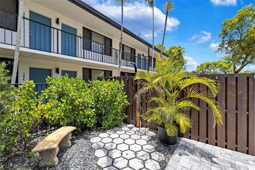 apt-103-1901 N Andrews Ave, Wilton Manors, FL, 33311-3928 | Card Image
