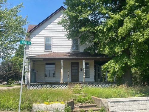 151 3rd St Nw, Strasburg, OH, 44680-1008 | Card Image
