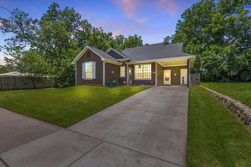 409 N Houston Ave, Denison, TX, 75021-3060 | Card Image