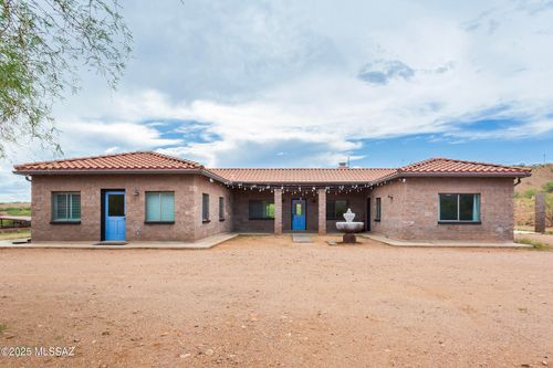20 Escalones Ct, Nogales, AZ, 85621-2328 | Card Image