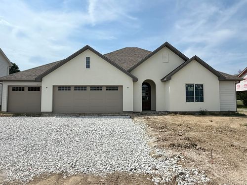 5657 Ralph Dobbs Way, Columbia, MO, 65203-8637 | Card Image