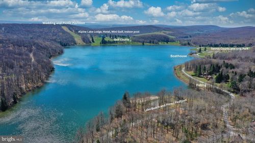 442 Grosbeak Dr, Terra Alta, WV, 26764-2728 | Card Image