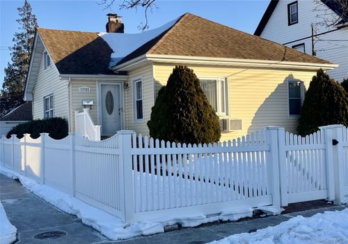 137-03 244th St, Rosedale, NY, 11422-1827 | Card Image