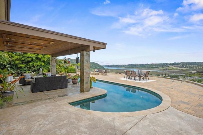 2010 Subida Ter, House other with 5 bedrooms, 4 bathrooms and 3 parking in Carlsbad CA | Image 42