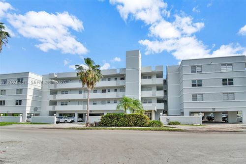 203-3527 Ne 168th St, North Miami Beach, FL, 33160-3505 | Card Image