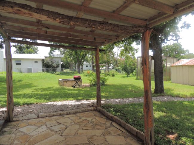 200 Willow, House other with 3 bedrooms, 2 bathrooms and null parking in Tow TX | Image 26
