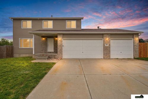3401 Meridian Dr, Lincoln, NE, 68504-4623 | Card Image