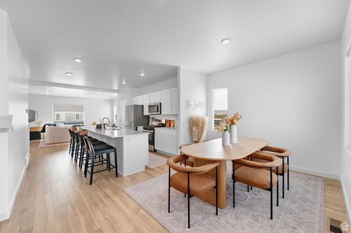 942 E Drifter Ln, Saratoga Springs, UT, 84045-5692 | Card Image