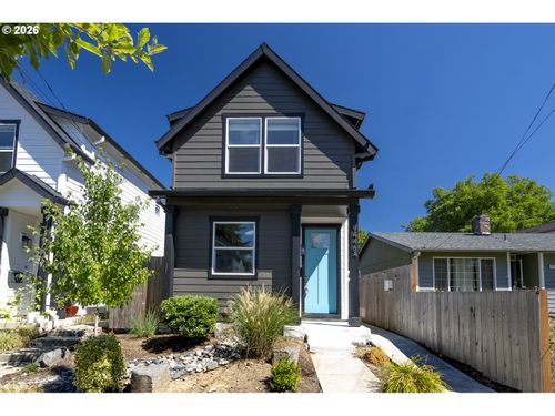 a-9446 N Tyler Ave, Portland, OR, 97203-1653 | Card Image