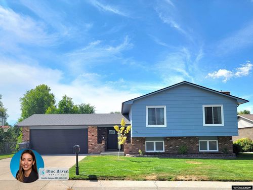 1005 19th St, Wheatland, WY, 82201-2414 | Card Image