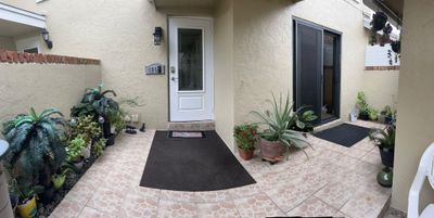 605 Maplewood Drive, Townhouse with 2 bedrooms, 1 bathrooms and null parking in Greenacres FL | Image 3