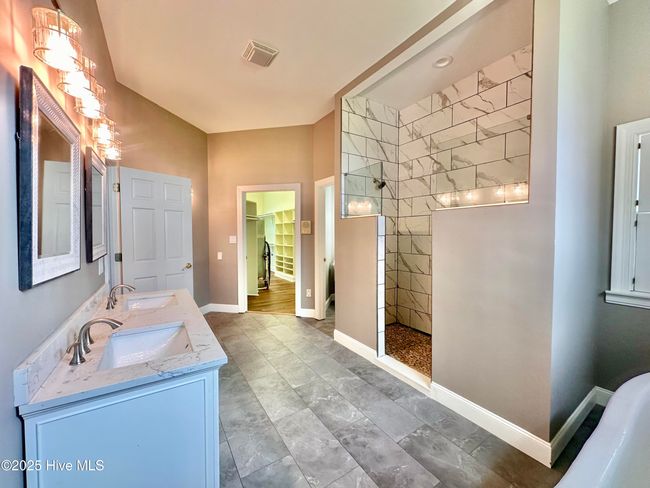 141 Baybreeze Dr, House other with 4 bedrooms, 6 bathrooms and 3 parking in Shiloh NC | Image 31