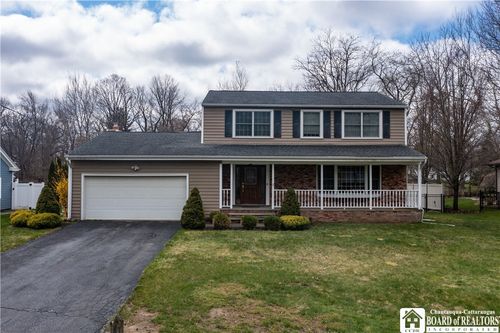 32 University Park, Fredonia, NY, 14063-1732 | Card Image