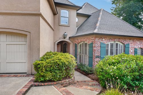 18 Beaux Rivages Dr, Shreveport, LA, 71106-6806 | Card Image