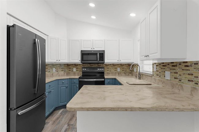 2421 Valkaria Ave, House other with 3 bedrooms, 2 bathrooms and null parking in North Port FL | Image 8