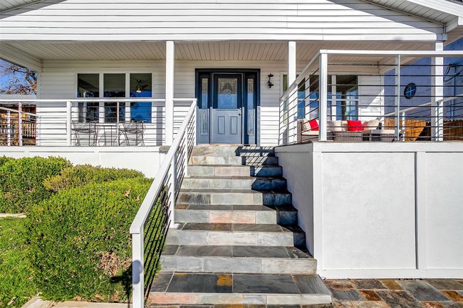 Property entrance with a porch | Image 4