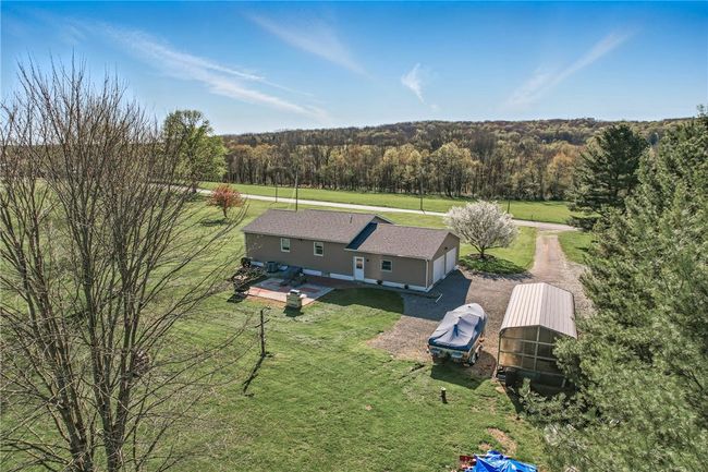 240 Hamburg Rd, House other with 3 bedrooms, 2 bathrooms and 2 parking in Greenville PA | Image 14