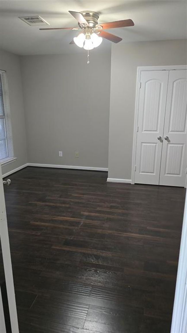 1125 Robert St, House other with 4 bedrooms, 2 bathrooms and 2 parking in Pearland TX | Image 8