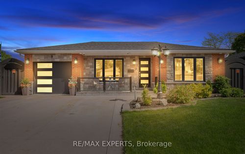 7 Goodwood Rd, Brampton, ON, L6S1C4 | Card Image