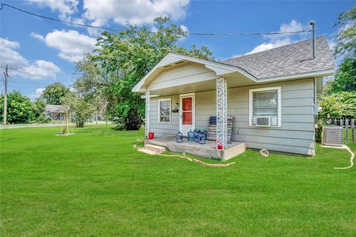 1002 G Street, Snyder, OK, 73566 | Card Image