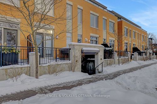 449 Edison Ave, Ottawa, ON, K2A1S5 | Card Image