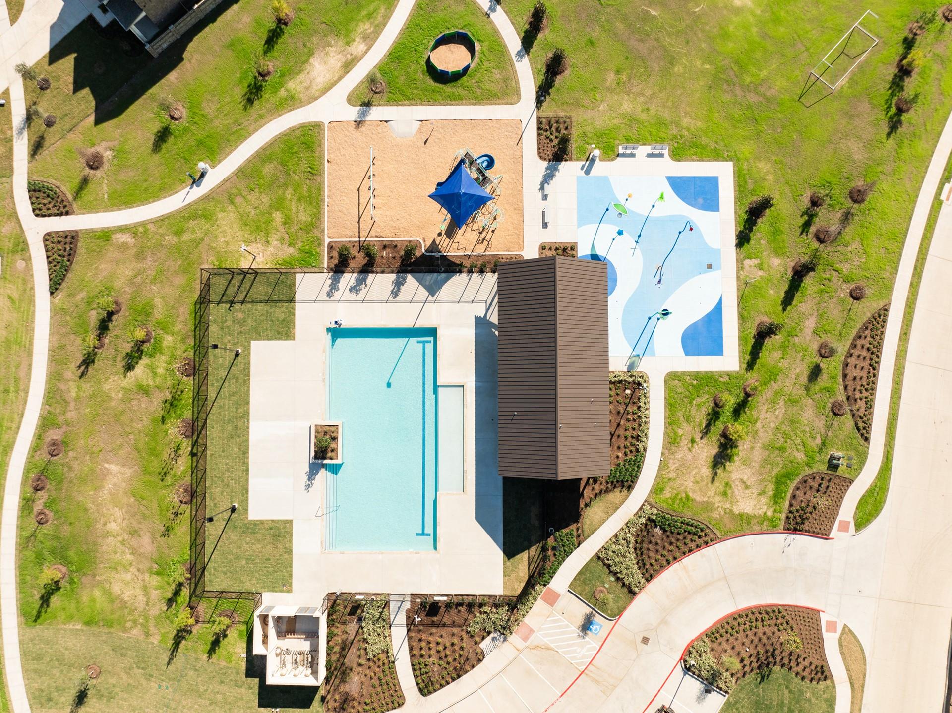 Residential in Iowa Colony 4