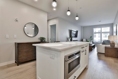 unit-307-18 Artisan Dr, Salem, NH, 03079-5033 | Card Image