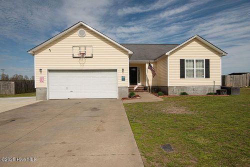 202 Quarry Trl, Richlands, NC, 28574-5365 | Card Image