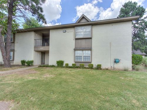 apt-2-1725 E Lindsey St, Norman, OK, 73071-1868 | Card Image