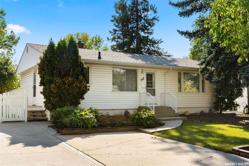 2811 Sinton Ave, Regina, SK, S4S1K4 | Card Image