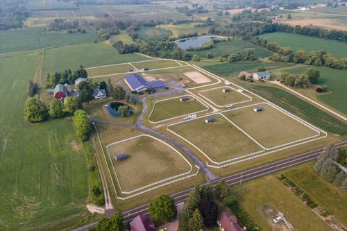 N136W21342 Bonniwell Rd, Richfield, WI, 53076-9779 | Card Image