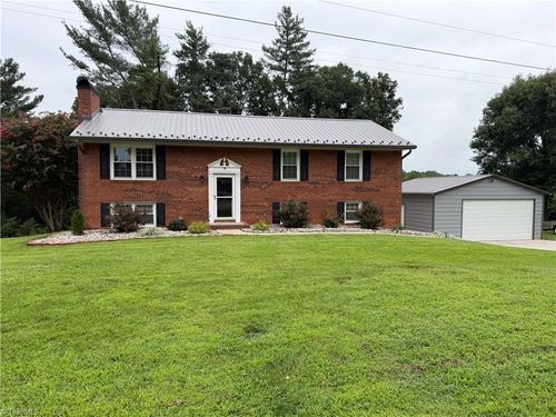 1000 Beaumont Poplar St, North Wilkesboro, NC, 28659-9399 | Card Image