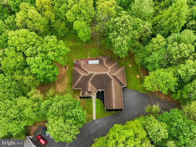 1982 Whyte Ln, House other with 3 bedrooms, 3 bathrooms and null parking in SPRING GROVE PA | Image 70