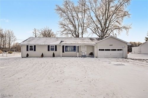 1237 Stewart Rd, Salem, OH, 44460-4165 | Card Image