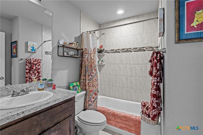 Bathroom | Image 25