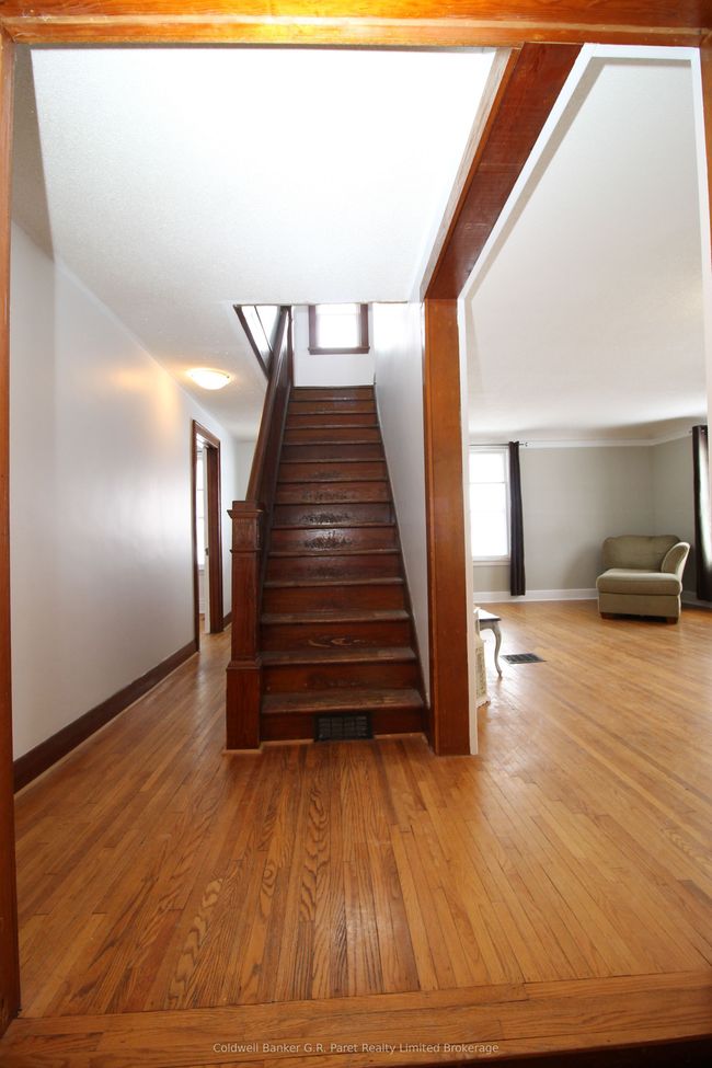 22445 Fairview Rd, House other with 3 bedrooms, 1 bathrooms and 6 parking in Thorndale ON | Image 17
