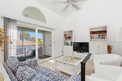 2-1960 Westminster Cir, Vero Beach, FL, 32966-8080 | Card Image