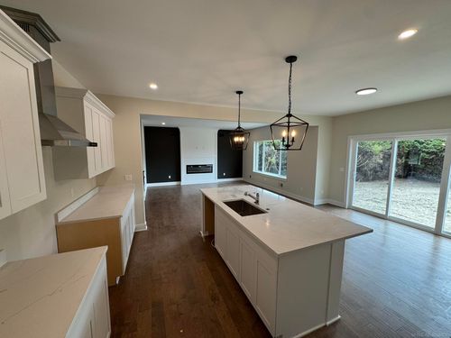 37183 Curwood Dr, Sterling Heights, MI, 48310-3515 | Card Image