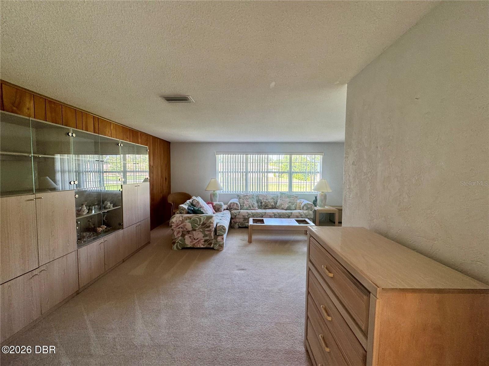 Residential in South Daytona 5