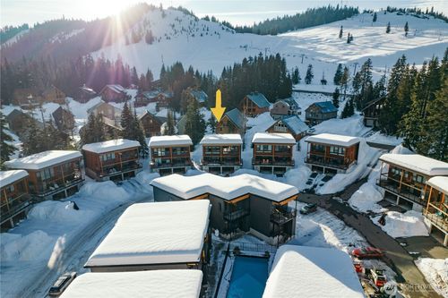 1-200 Pass Life Way, Snoqualmie Pass, WA, 98068-5003 | Card Image