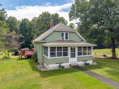 123 Metacomet St, Belchertown, MA, 01007-9722 | Card Image