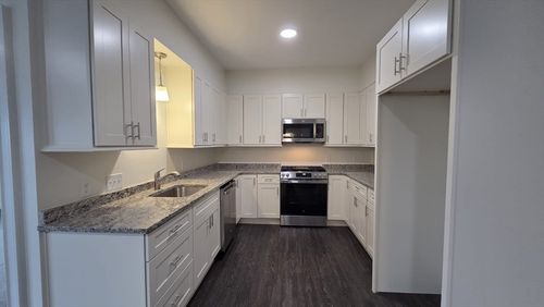 207-10 Franklin Ave, Revere, MA, 02151-3557 | Card Image